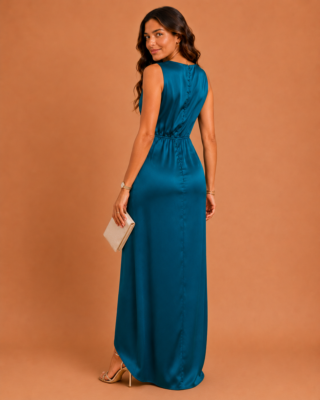 Vestido Largo Plisado Escote en V